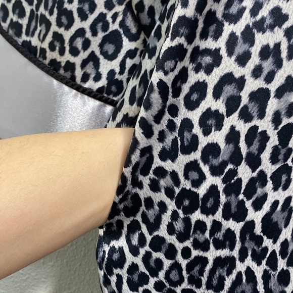 Mary‎ McFadden kaftan snow leopard print long satin - Picture 10 of 13